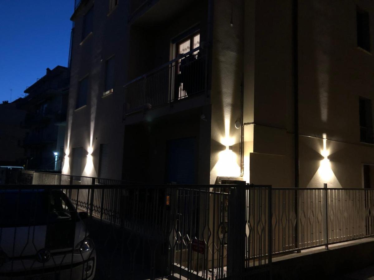 Apartamento Casa Nives Sottomarina Exterior foto